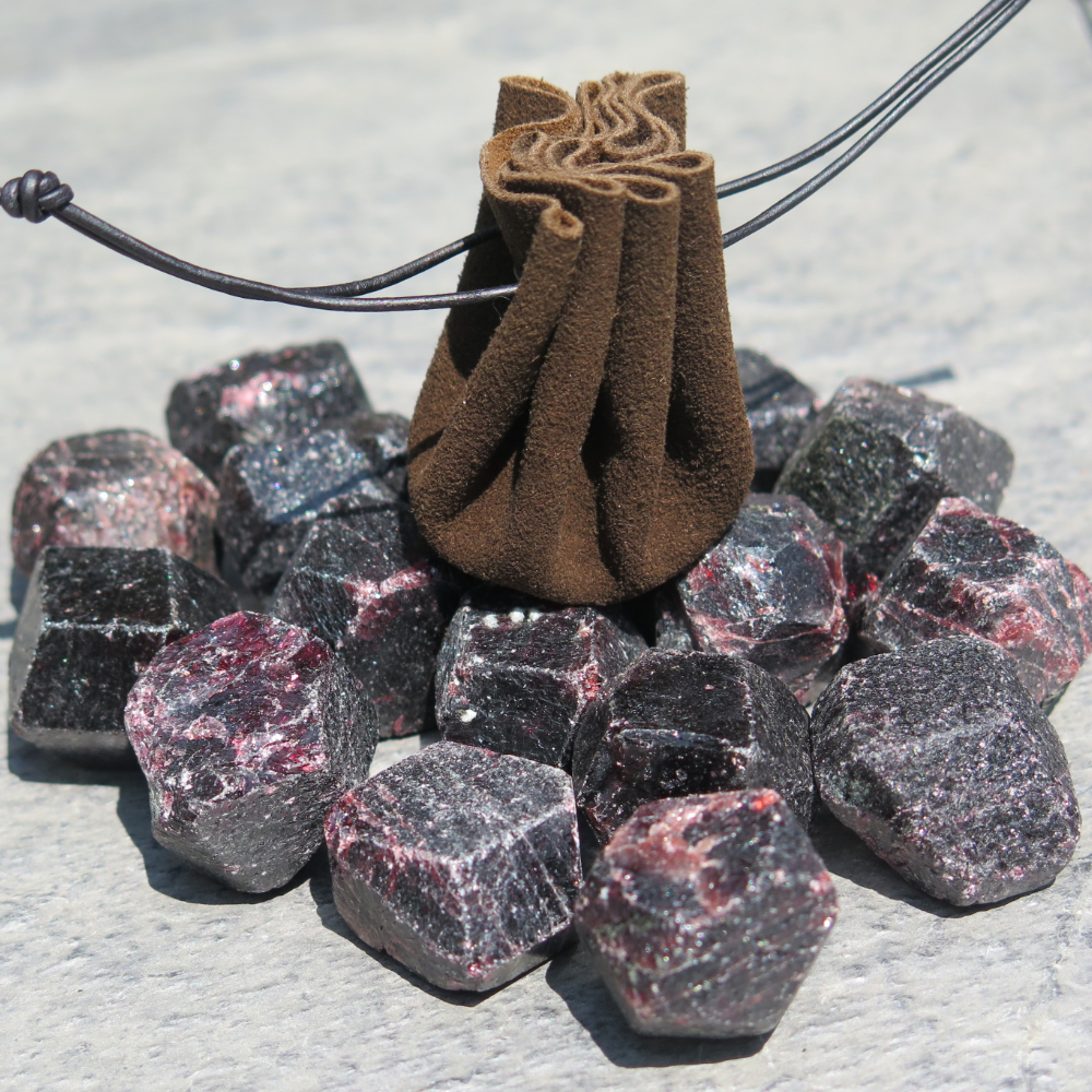 Vibration of red garnet