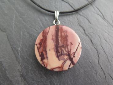 Jaspis-Anhänger an Büffelleder (VJ606)