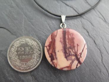 Jaspis-Anhänger an Büffelleder (VJ606)