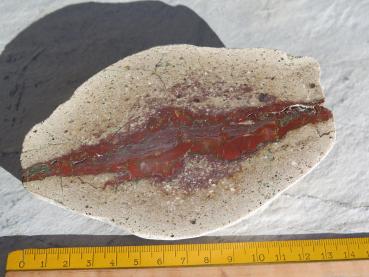 Jaspis rot in Achat, Unikat (VJ43)