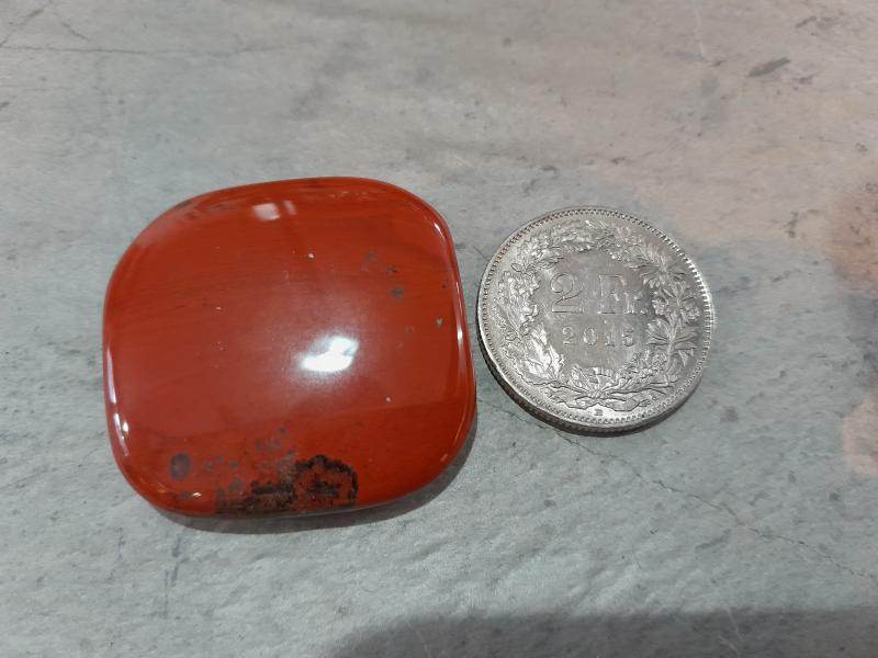 Jaspis, rot Handschmeichler 4cm (VJ137)
