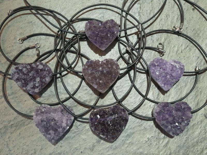 Amethystherz an Büffelleder, 51cm (Lup6)