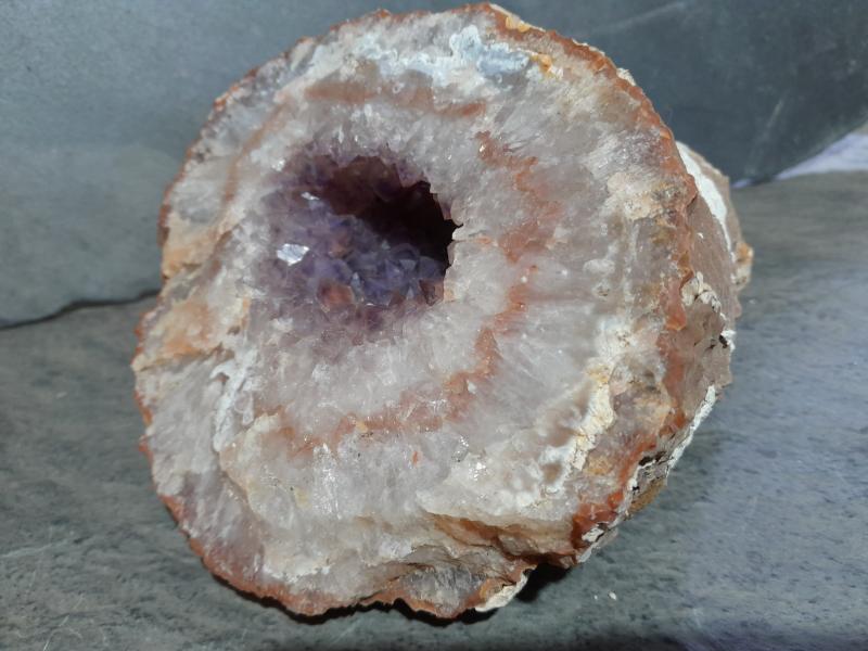 Amethyst Geode (Lup110)