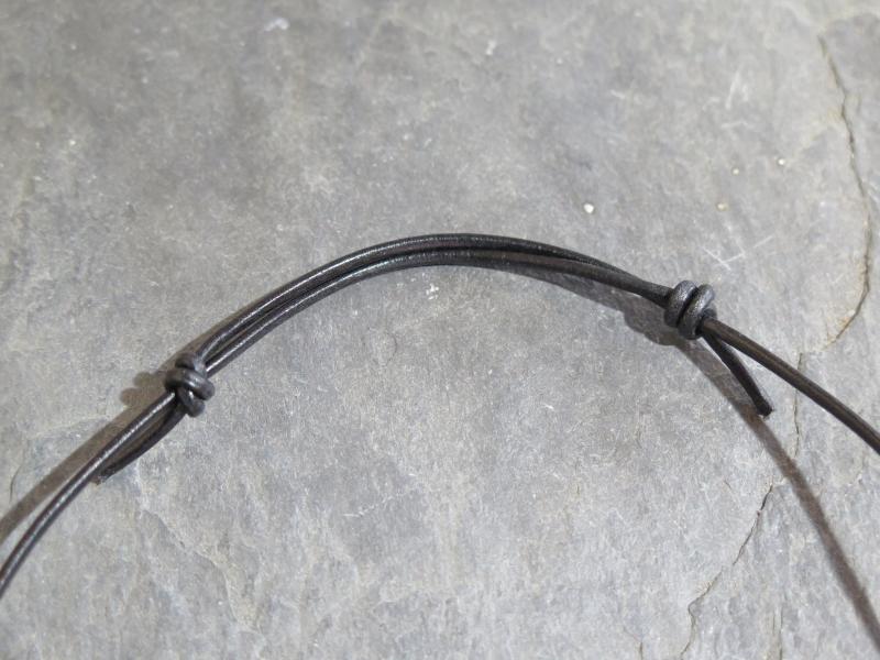 Gold-Obsidian an Büffelleder (VGO2)